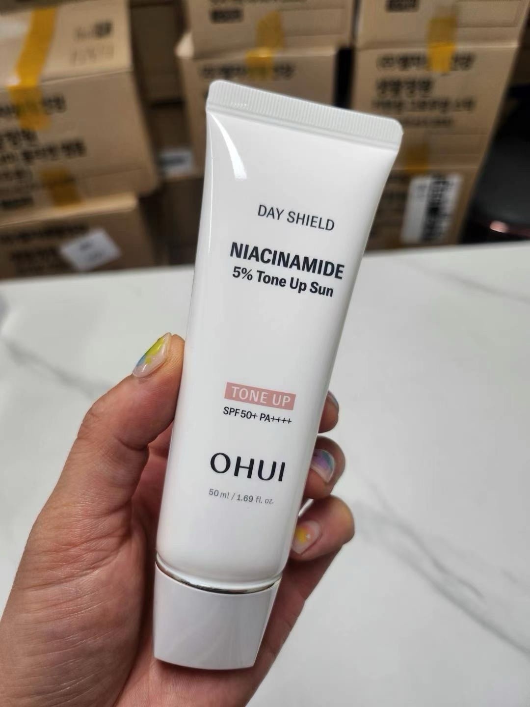 OHUI Day Shield Niacinamide 5% Tone-Up Sun SPF50+ PA++++ 50ml O HUI