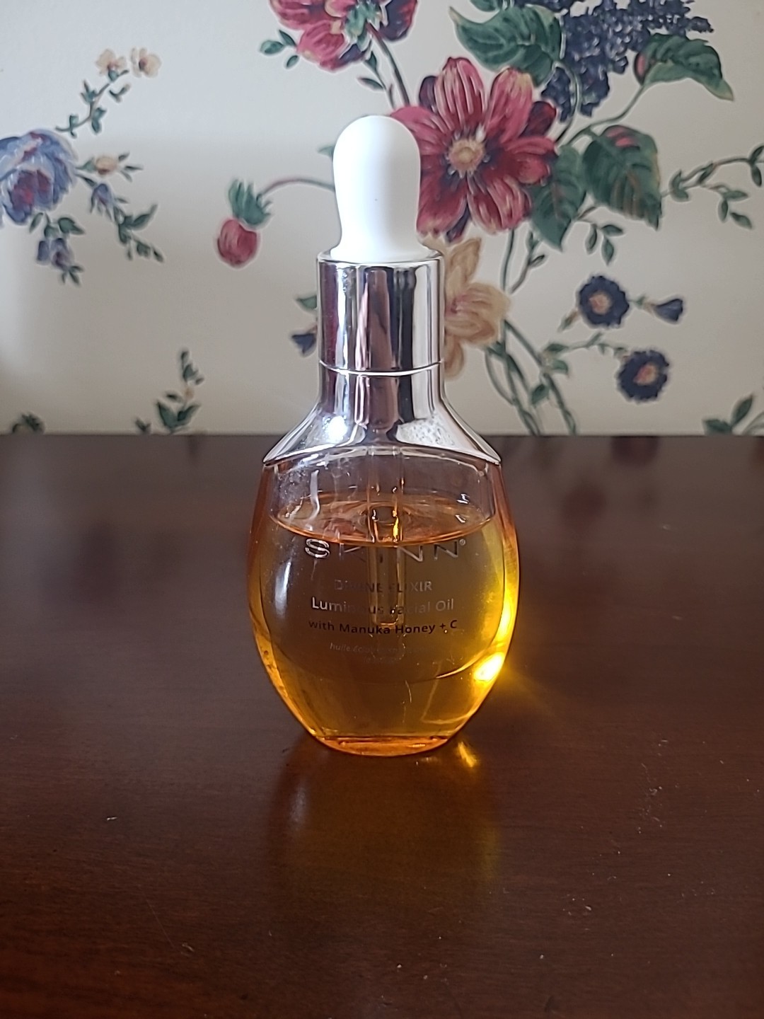 SKINN Divine Elixir Luminous Facial Oil Manuka Honey + C 1 Fl Oz Bottle 70% Full