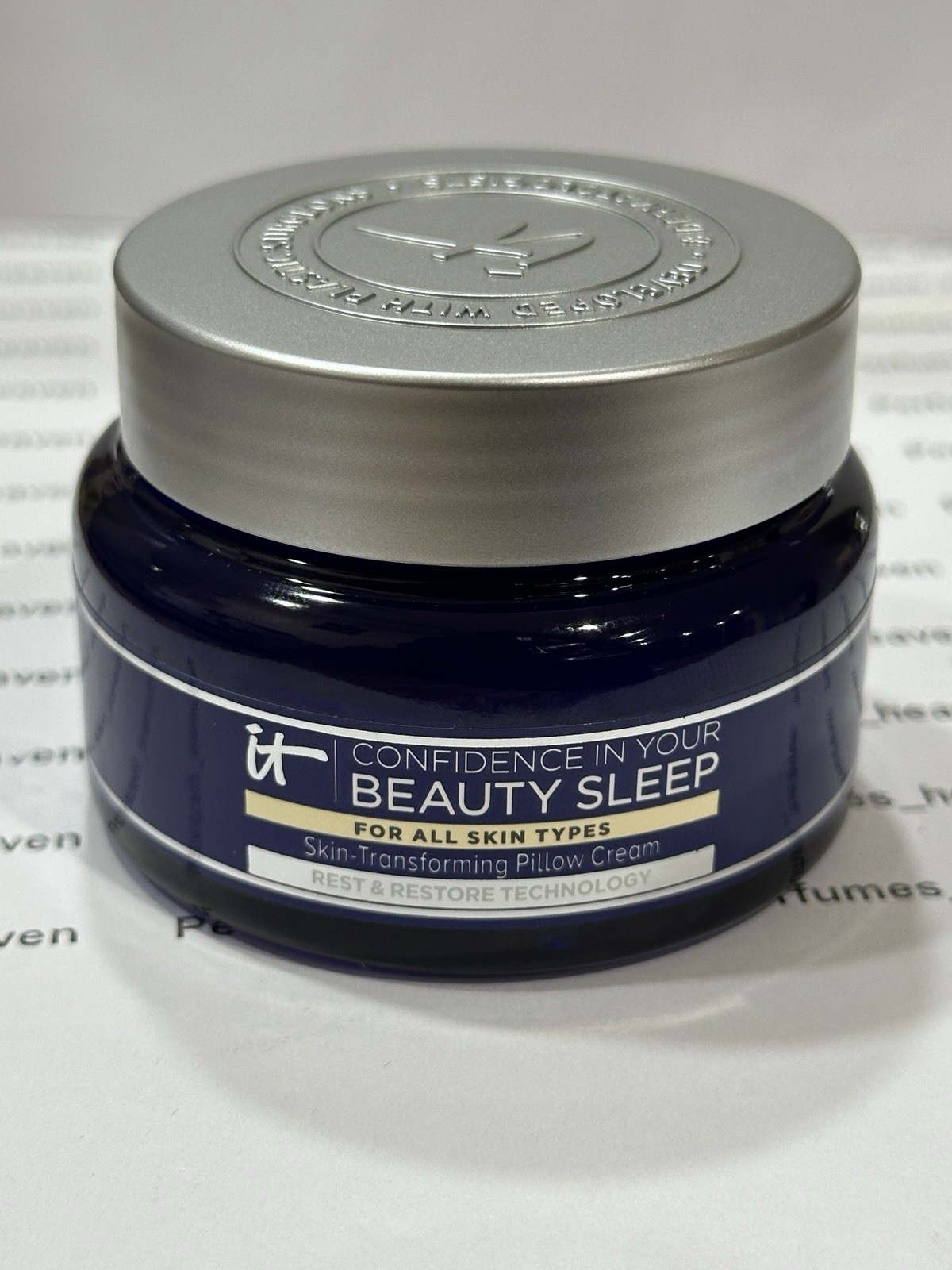 It Cosmetics CONFIDENCE IN YOUR BEAUTY SLEEP Skin Transforming Pillow Cream 2 oz