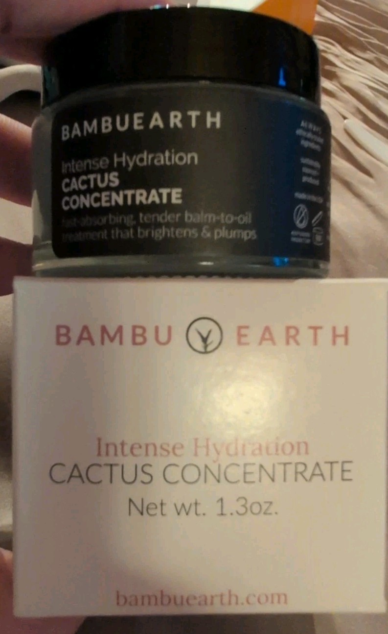 BAMBU EARTH Intense Hydration Cactus Moisturizer Waterless Pressed Serum 1.3 oz