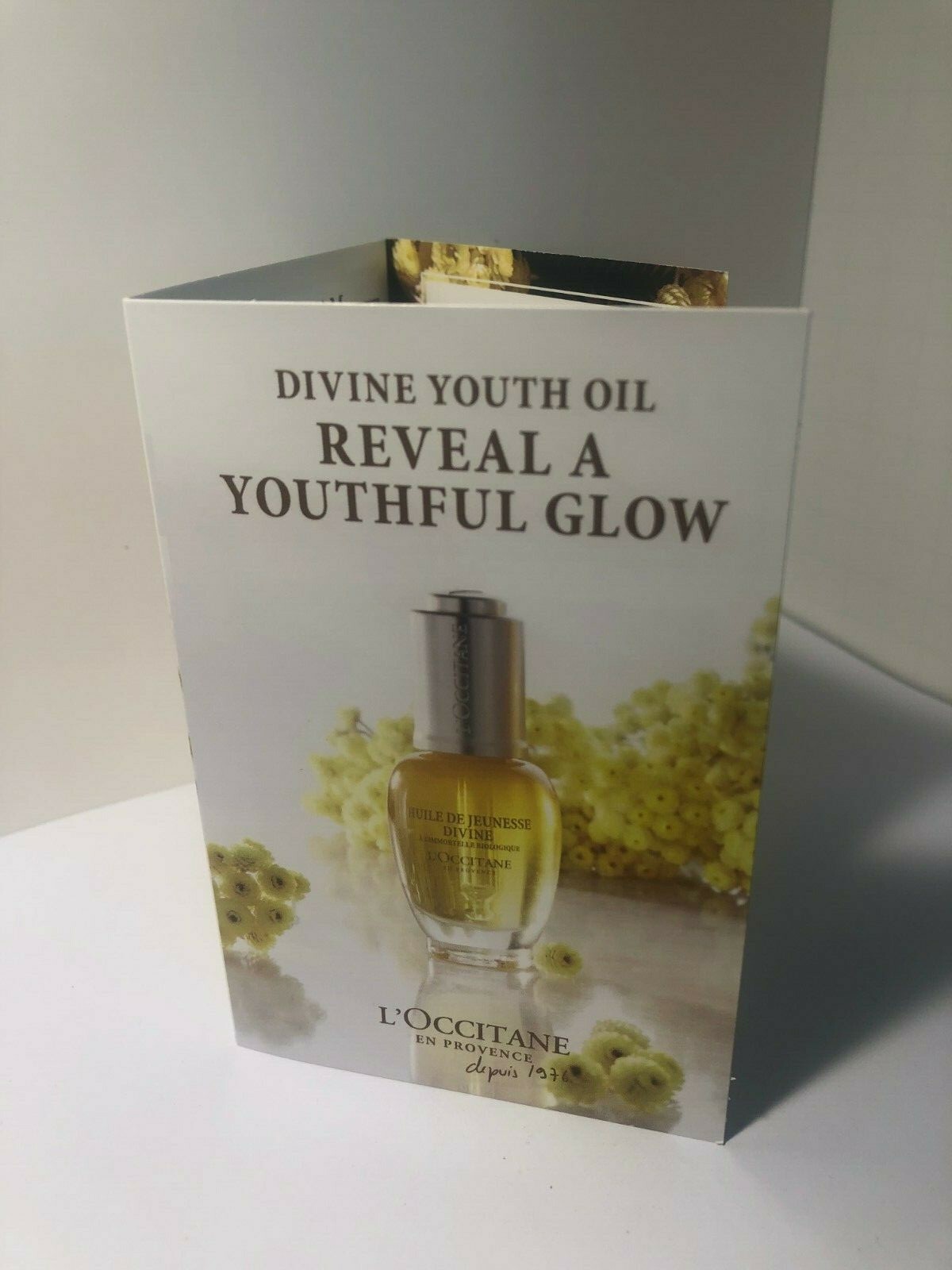 L’OCCITANE EN PROVENCE DIVINE SET OF 2 (YOUTH OIL & CREAM) SAMPLE NEW IN CARD