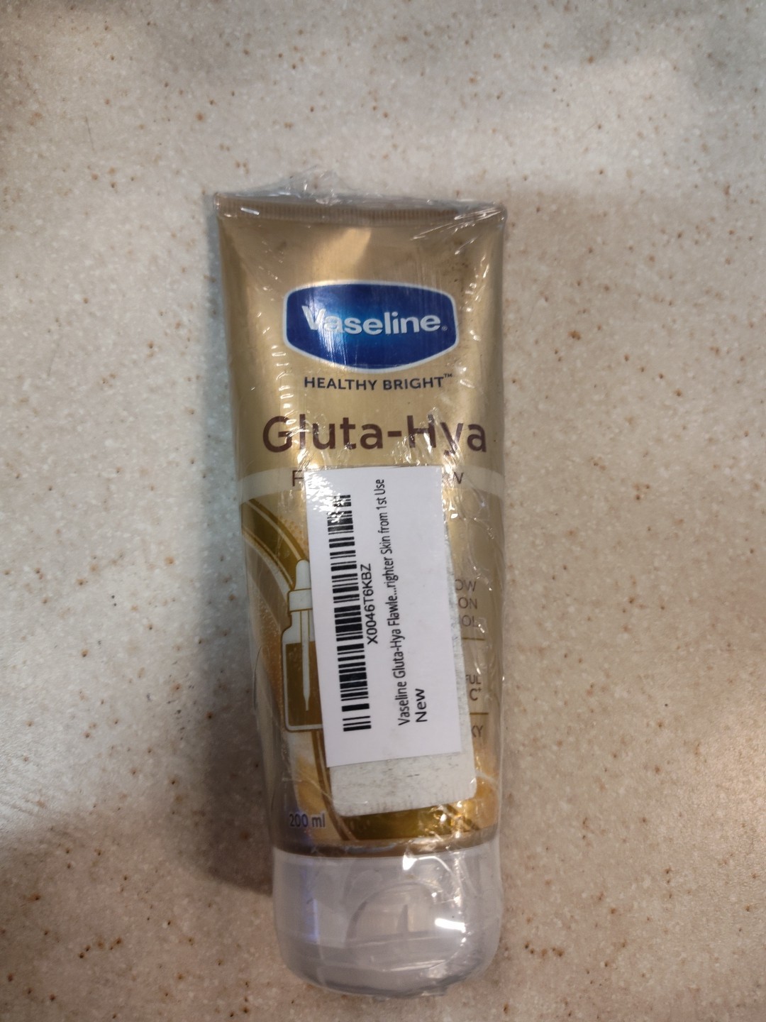 Vaseline Gluta-Hya Flawless Glow Pack – 200 ml