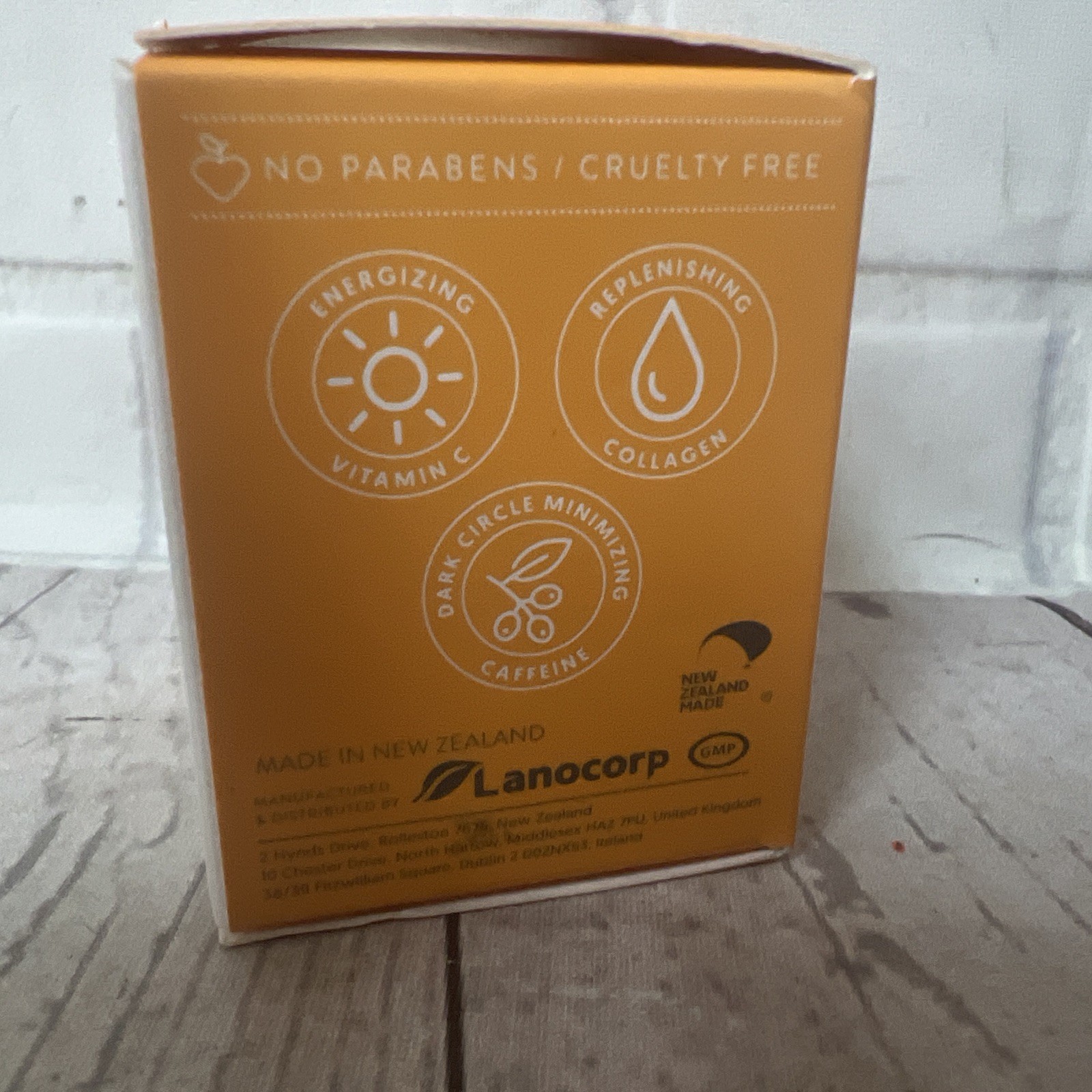 BY NATURE VITAMIN C + COLLAGEN BRIGHTENING + ENERGIZING EYE CEAM 1 OZ / 30 g