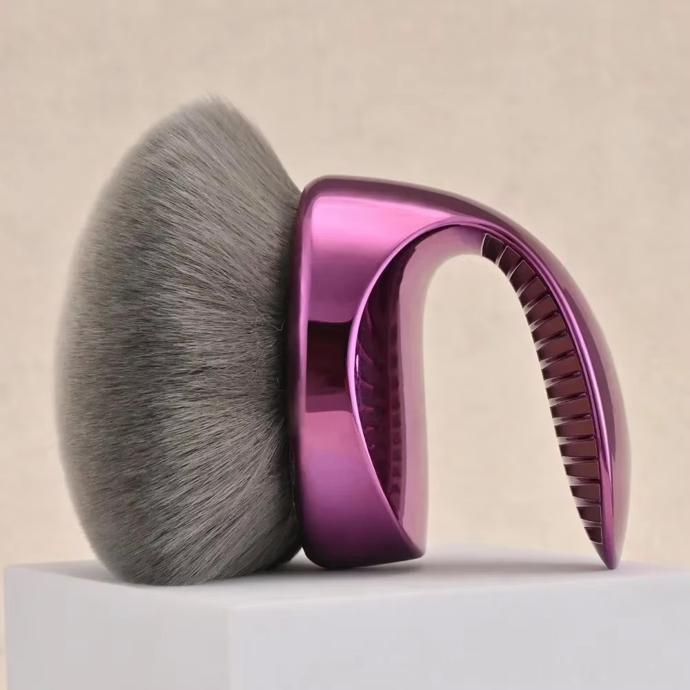 Westmore Beauty Blend & Blur Body Kabuki Brush Tanning Tattoo Applicator