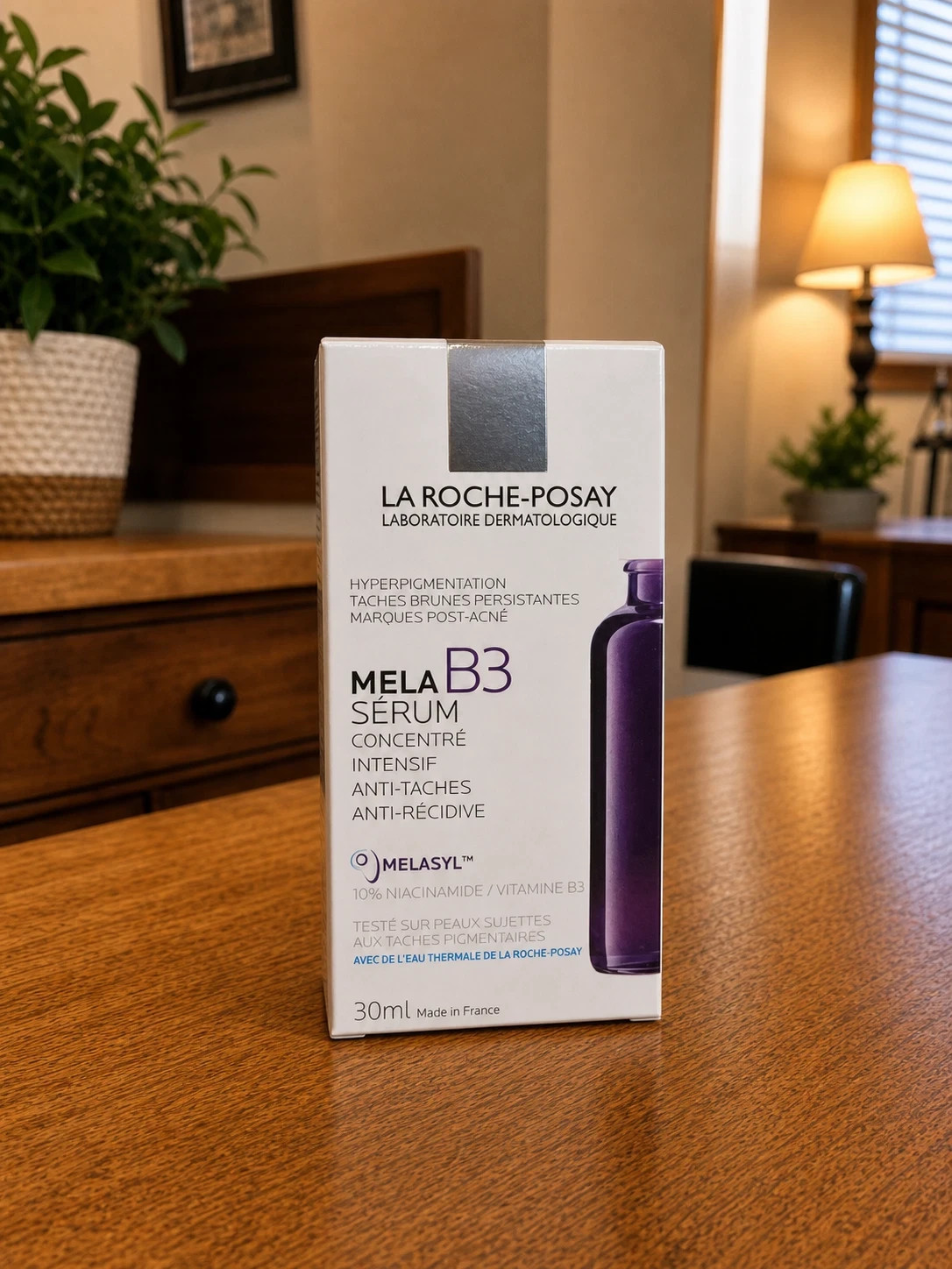 La Roche-Posay MelaB3 Niacinamide Intensive Anti-Dark Spot Correcting Serum 30mL