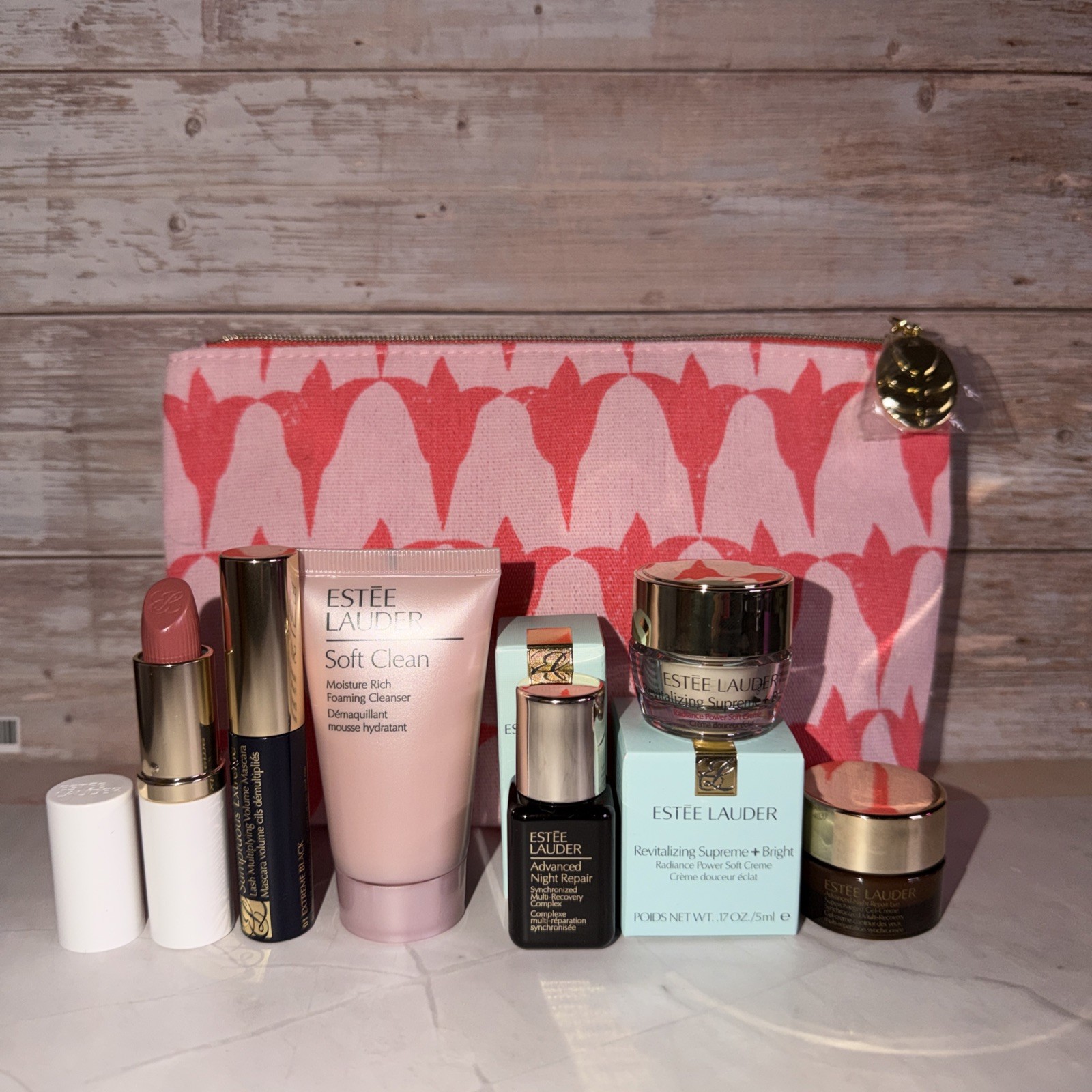 Estée Lauder 7 Pc Travel Size Skincare & Makeup Set Rose Tea + Cosmetic Bag