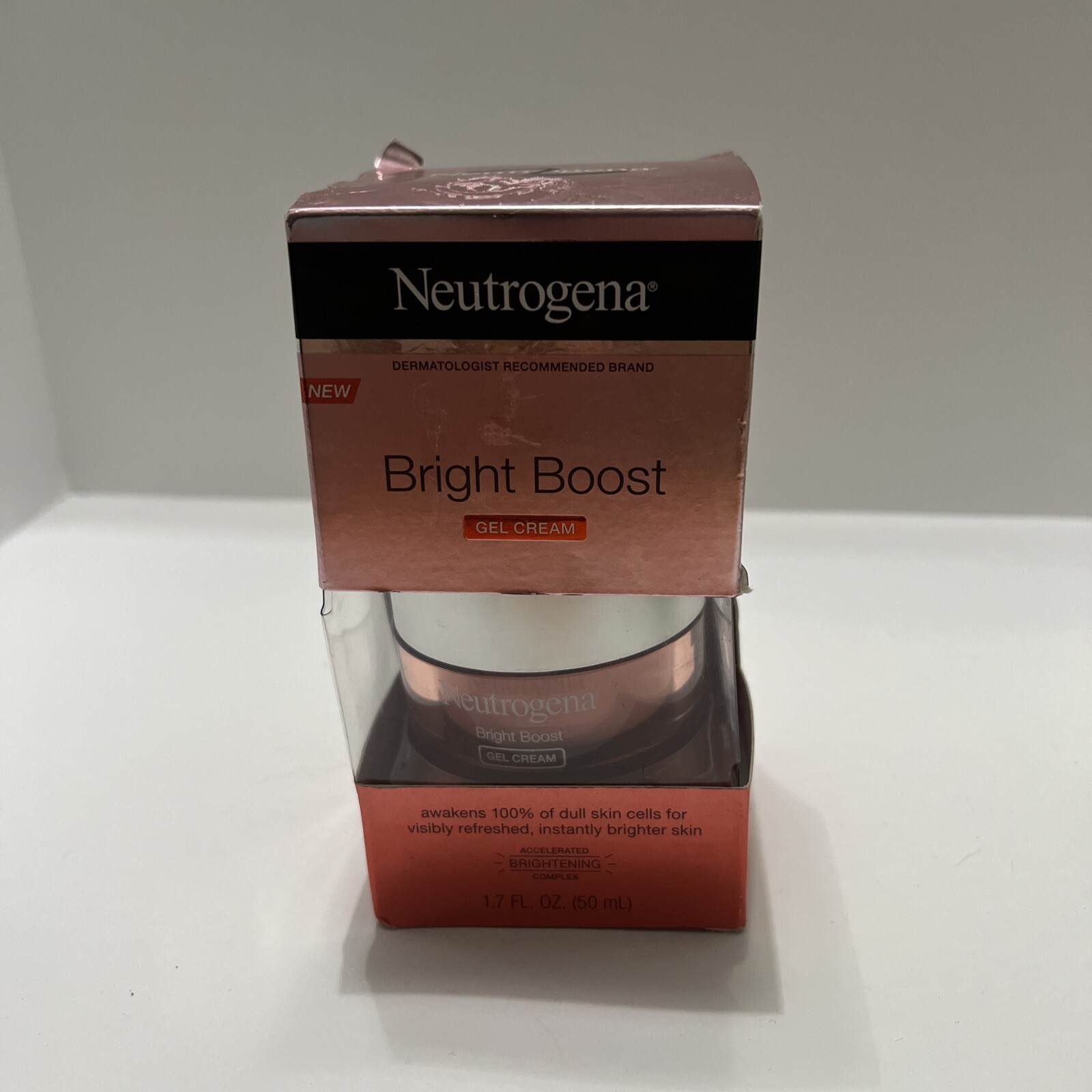 Neutrogena Neutrogena Bright Boost Brightening Gel Moisturizer Face Cream with