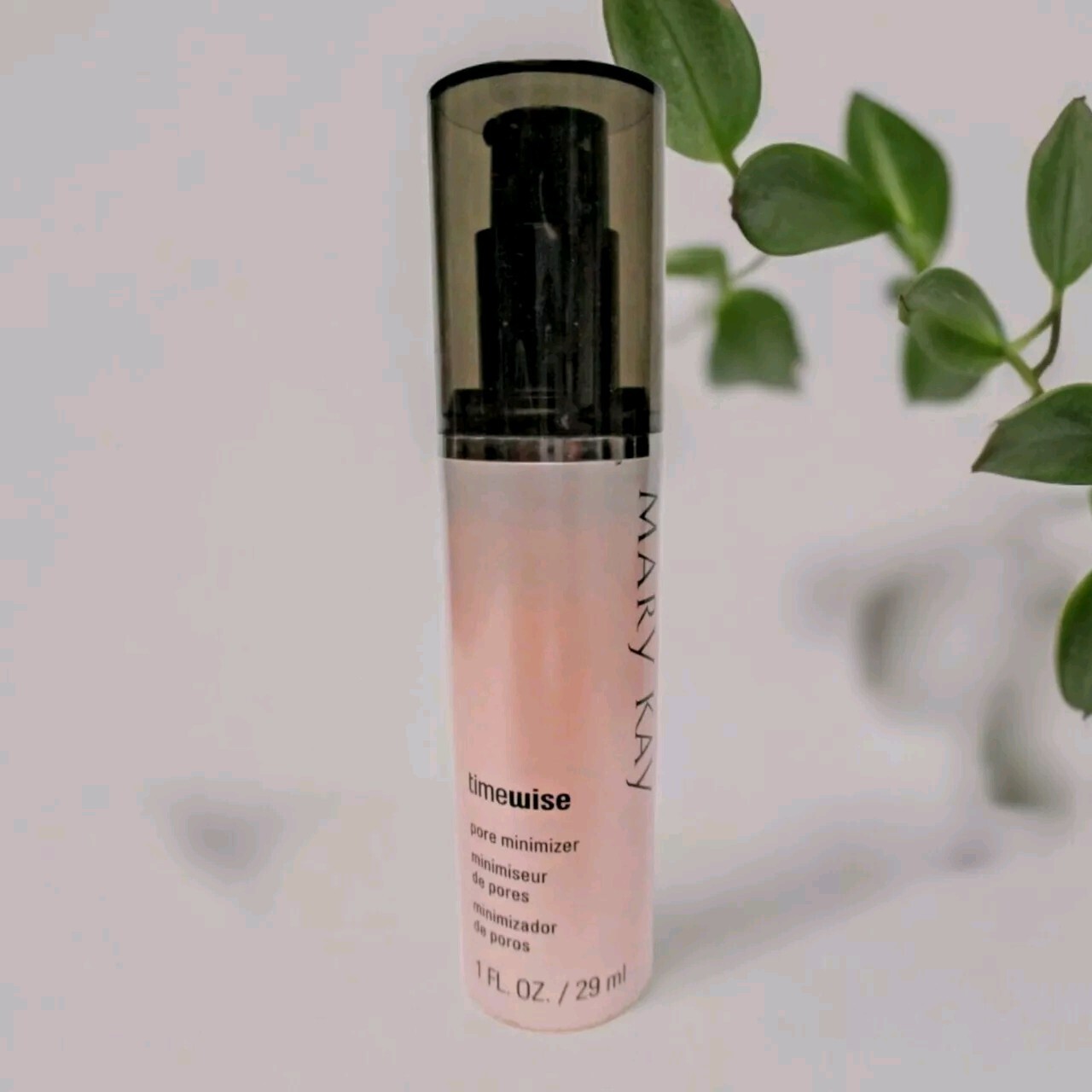 Mary Kay ~ Timewise ~ Pore Minimizer ~ Dry to Oily Skin ~ New , no box