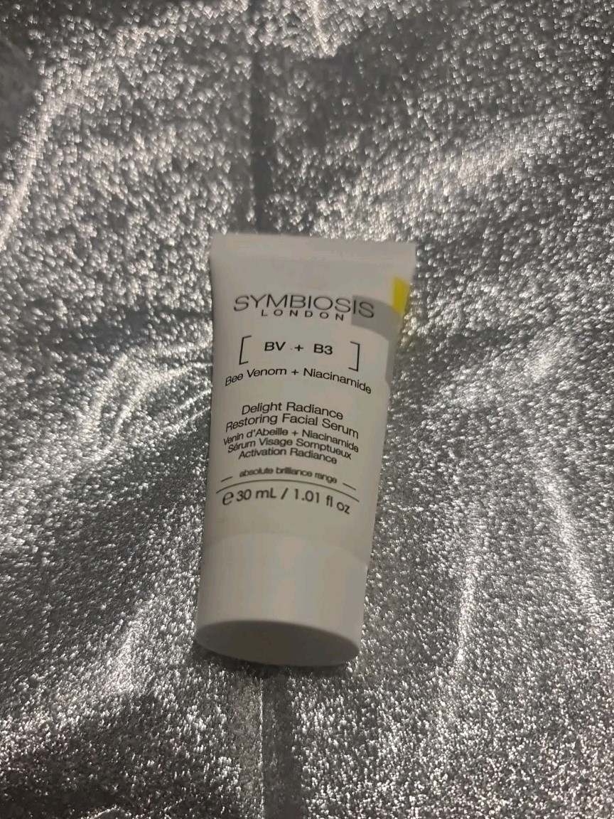 ♡ Symbiosis London Bee Venom Delight Radiance Restoring Serum ♡ 1.01oz