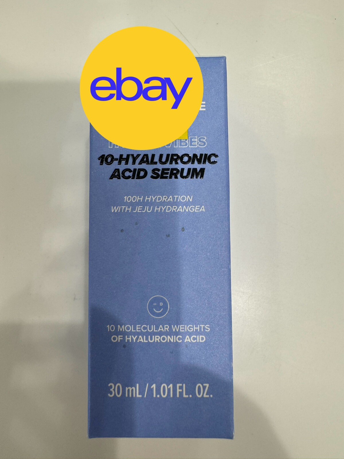 hyaluronic acid serum. Plumping & Moisturizing. Vegan.
