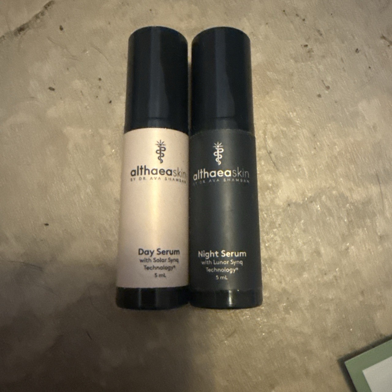 Althaea Day And Night Serum Sample Travel 5 Ml