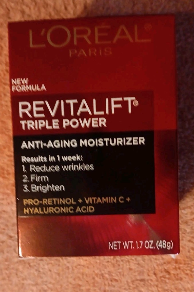 L’Oreal Revitalift Triple Power Anti-Aging Face Moisturizer 1.7 Oz (N013)