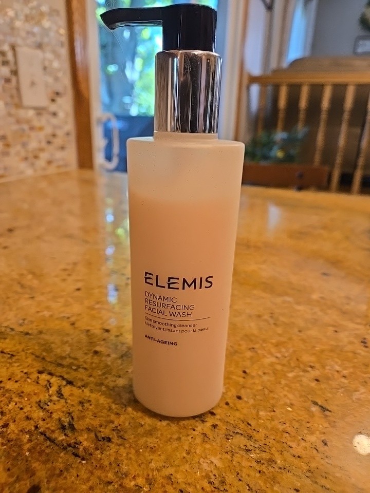 Elemis Dynamic Resurfacing Facial Wash Full Size 200ml