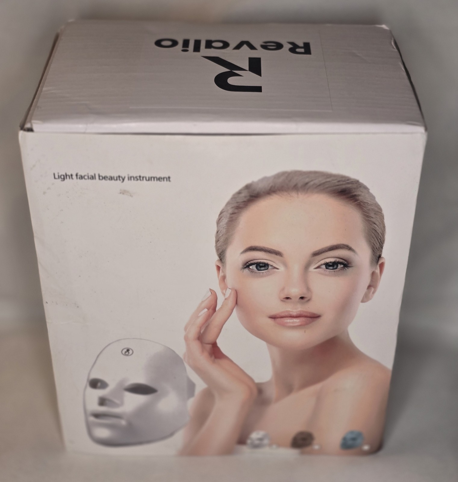 LED Red Light Therapy Facial Mask, White, Seven Settings, NIB