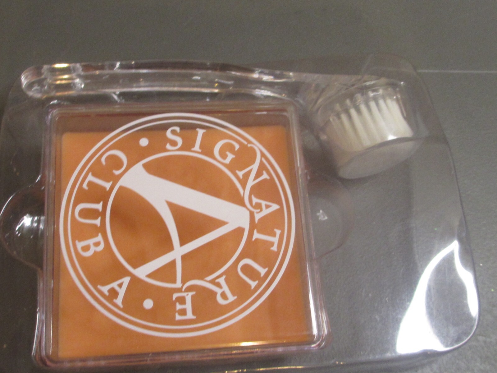 Signature Club A Vanilla Orange Foaming Glycerin Cleansing Cake & Brush 5.9 oz