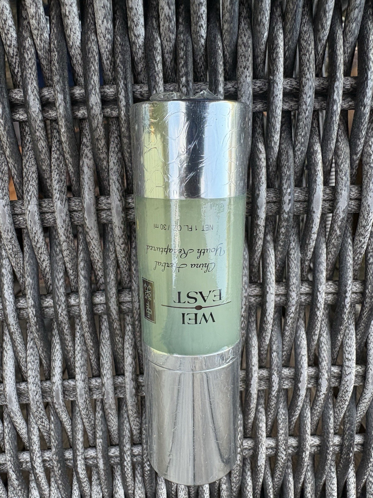 New Sealed Wei East Chestnut Instant Lifting Serum Green 0.5 fl oz / 14 ml