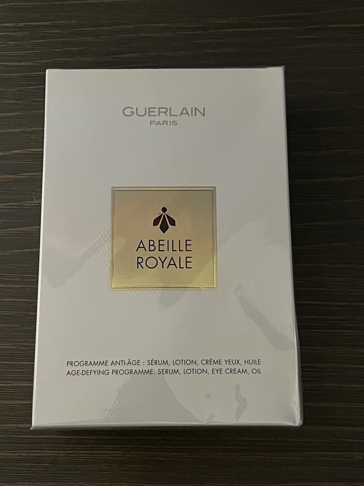 GUERLAIN PARIS Abeille Royale Anti-Aging Radiance Ritual Summer Set.