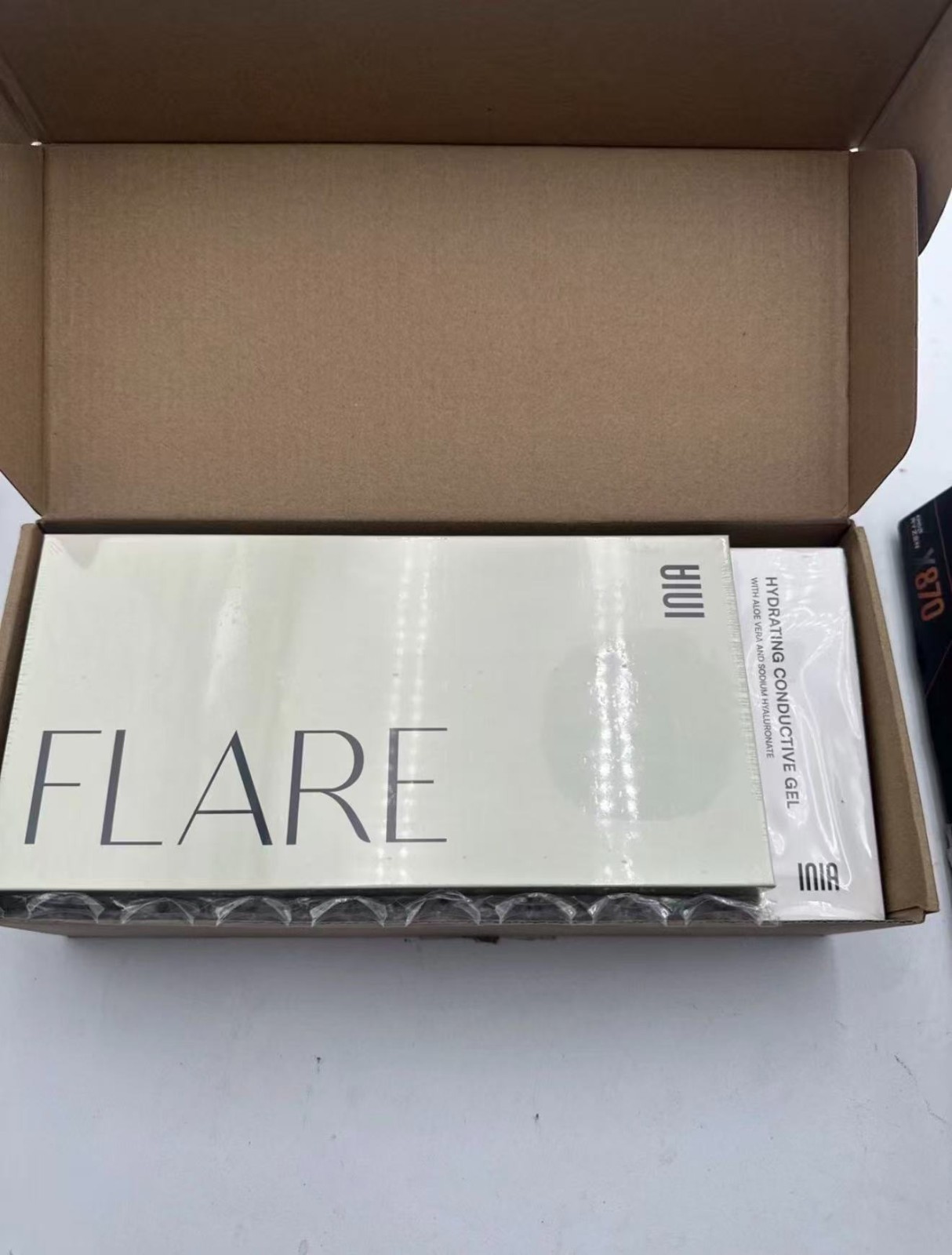 *NEW IN BOX* INIA FLARE Microcurrent Facial Device for Face and Neck FREE GEL