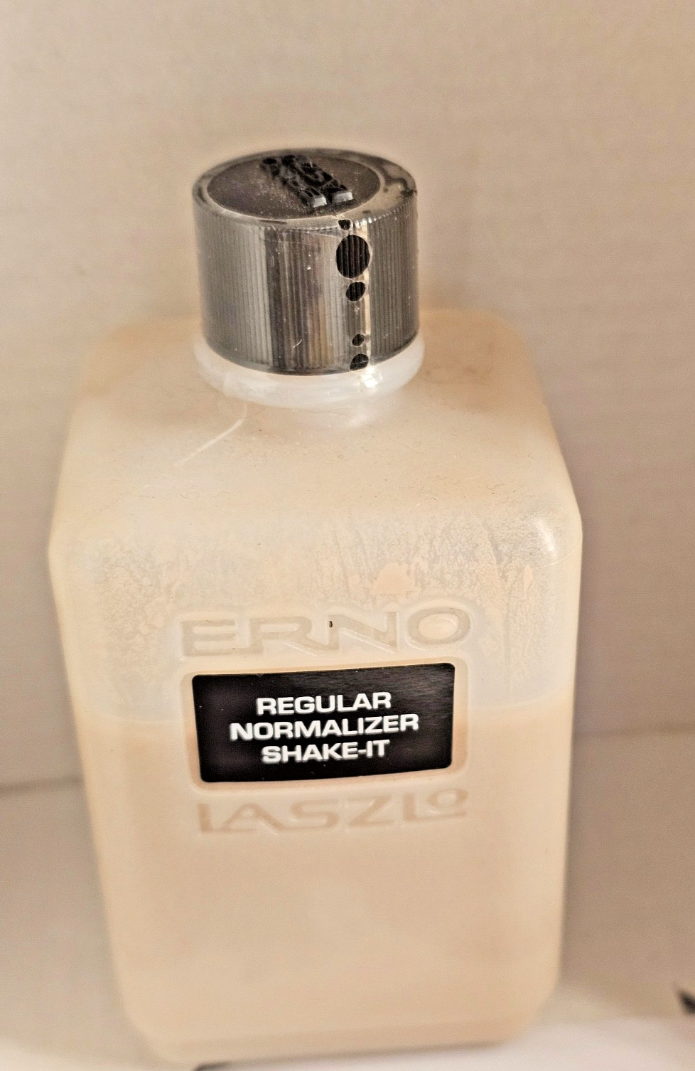 ERNO LASZLO REGULAR NORMALIZER SHAKE IT – SHADE 0 – 4oz (120ml) NO BOX SEALED