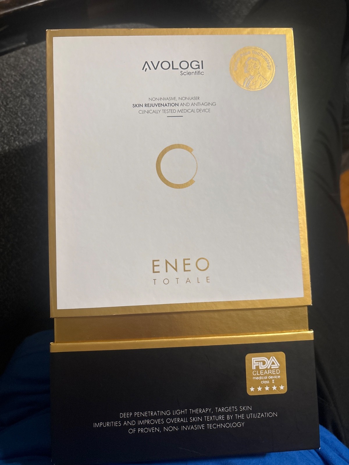 ENEO Totale Avologi Red Light Facial Device