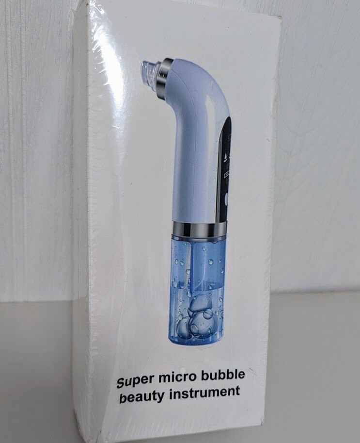 USB Rechargeable Blackhead Remover Vacuum with 6 Heads & 3 Suction Levels