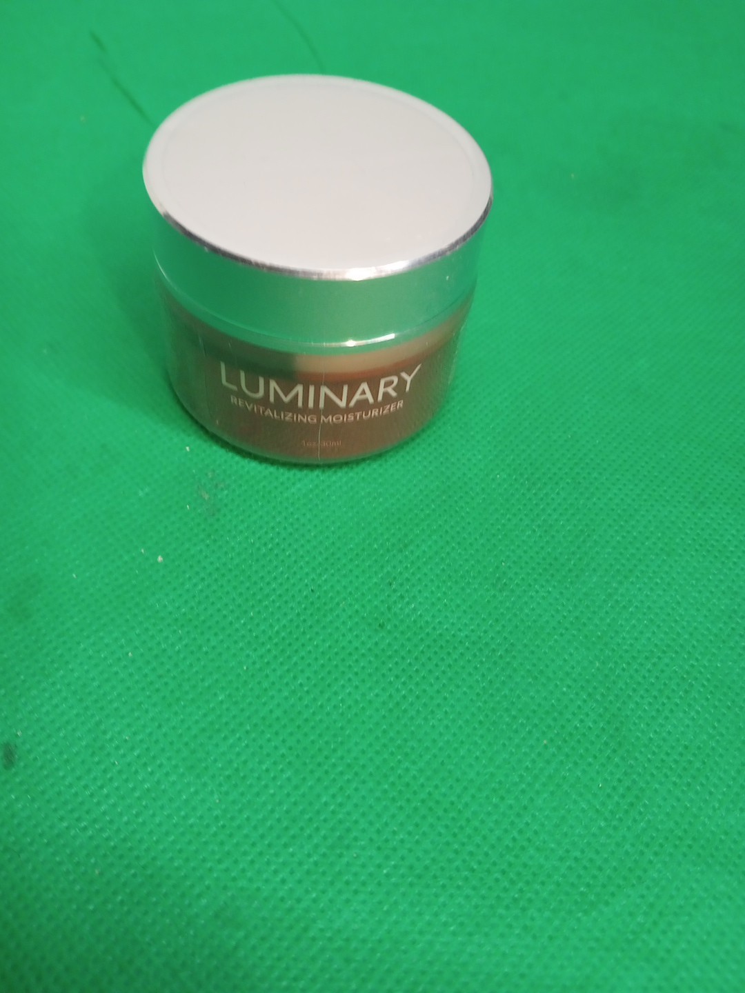 Luminary REVITALIZING Moisturizer 1oz / 30ml