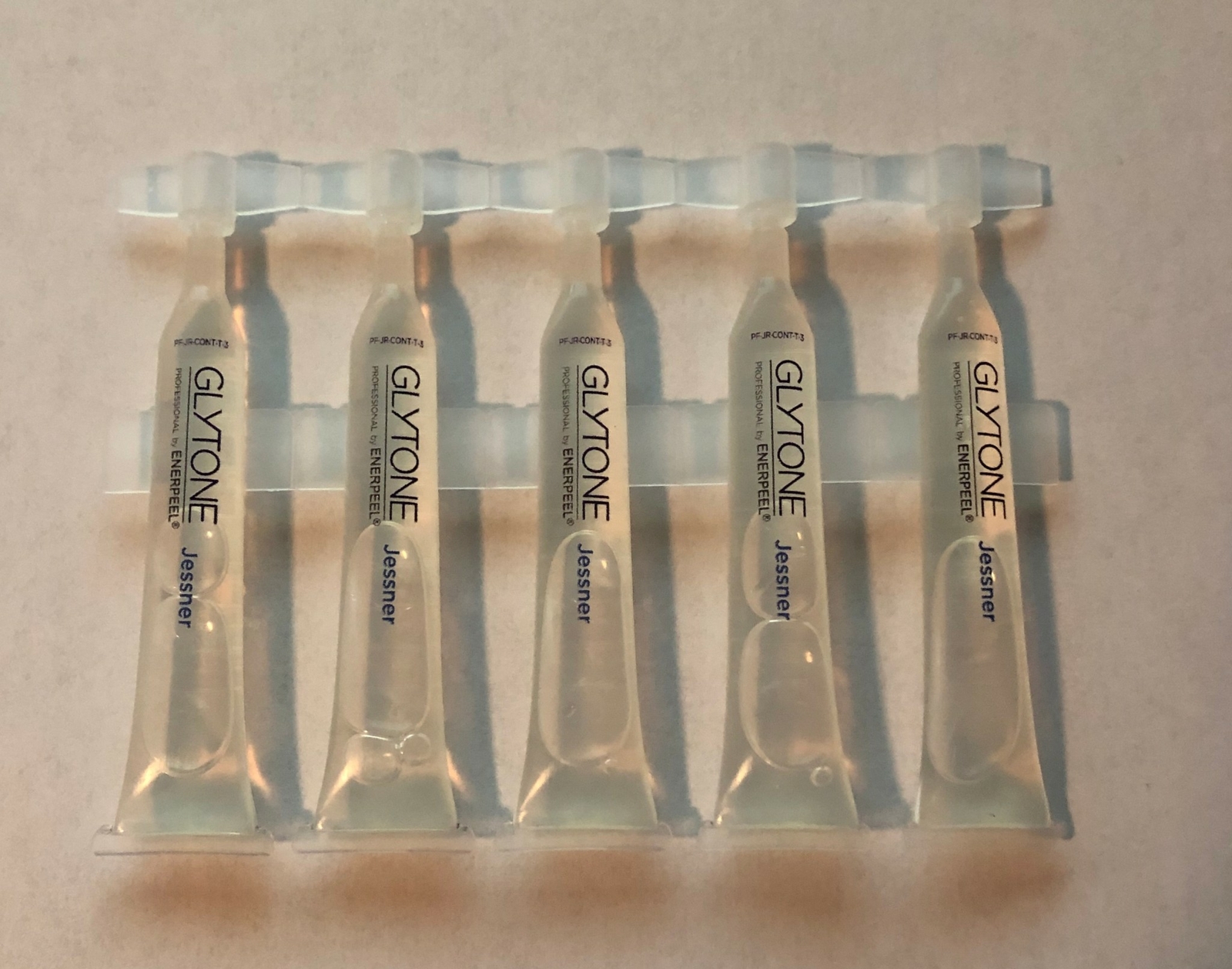 Glytone Jessner Peel (JR) – 5 Peels, Incl: 10 pads and applicators- Brand New