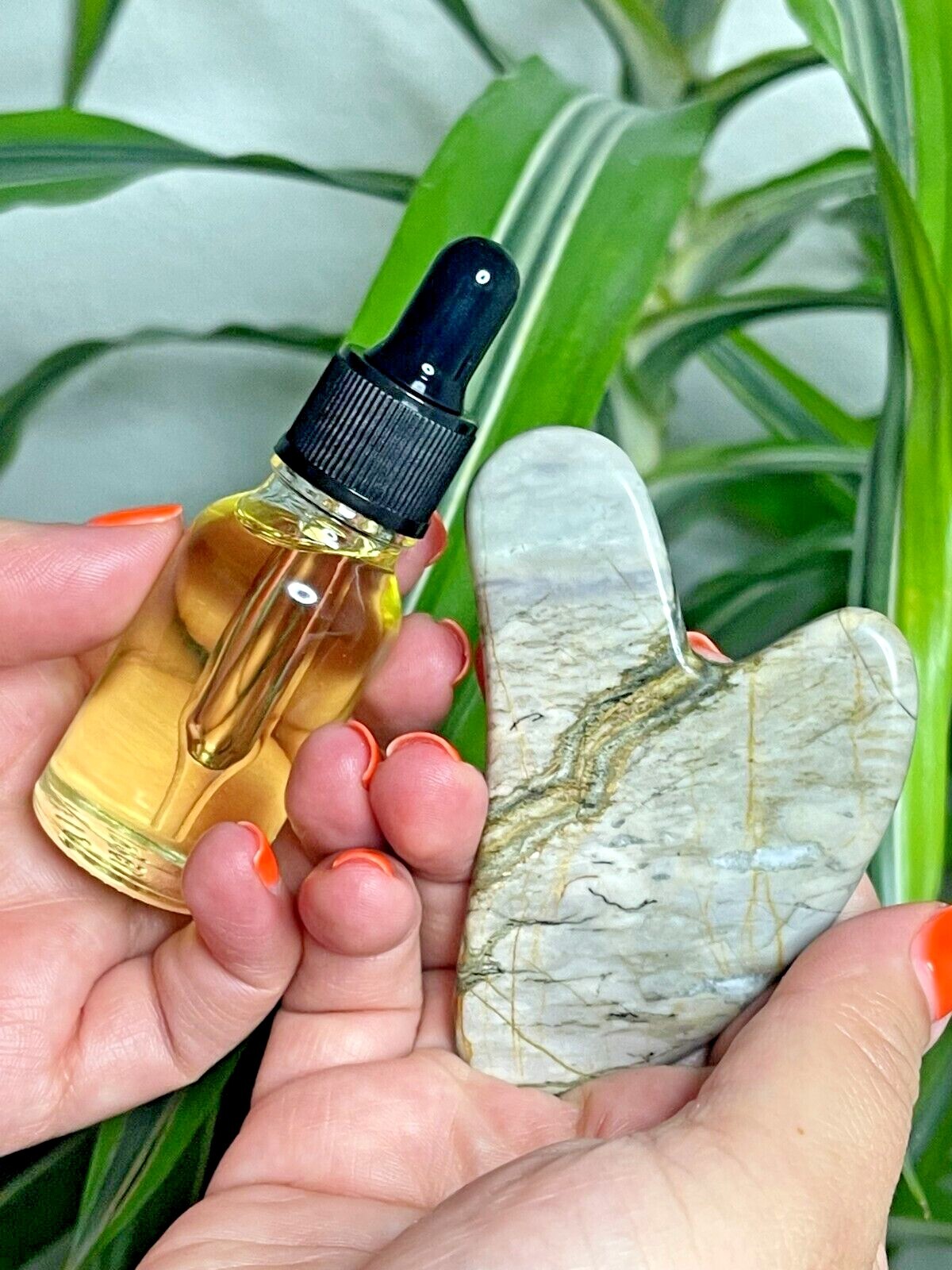 Natural Stone Gua Sha Face Sculpting Tool Crystal Facial Massage and Healing Oil