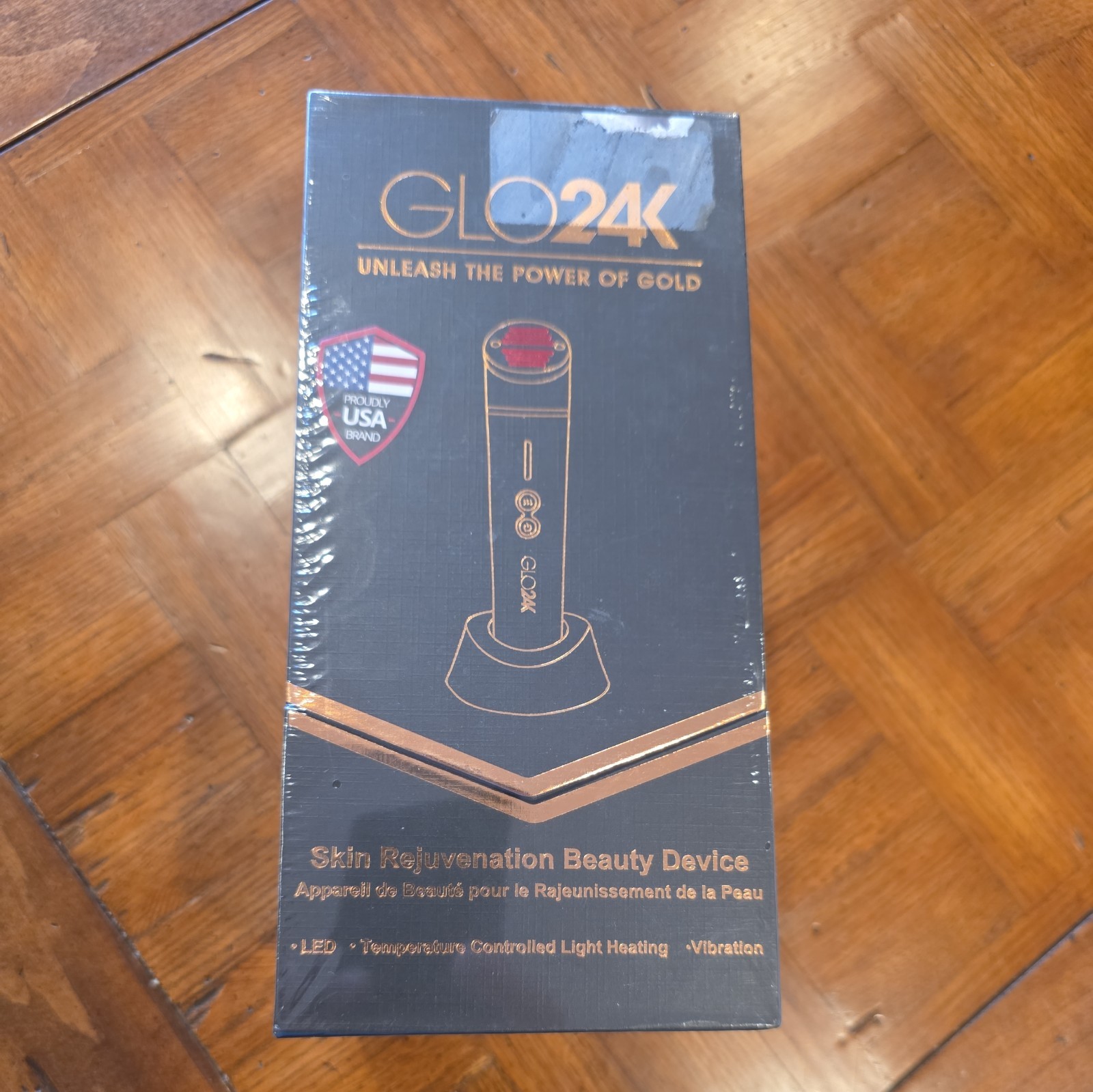 Glo24k Facial Rejuvenation Device – All Skin Types, Thermal & Vibration Therapy
