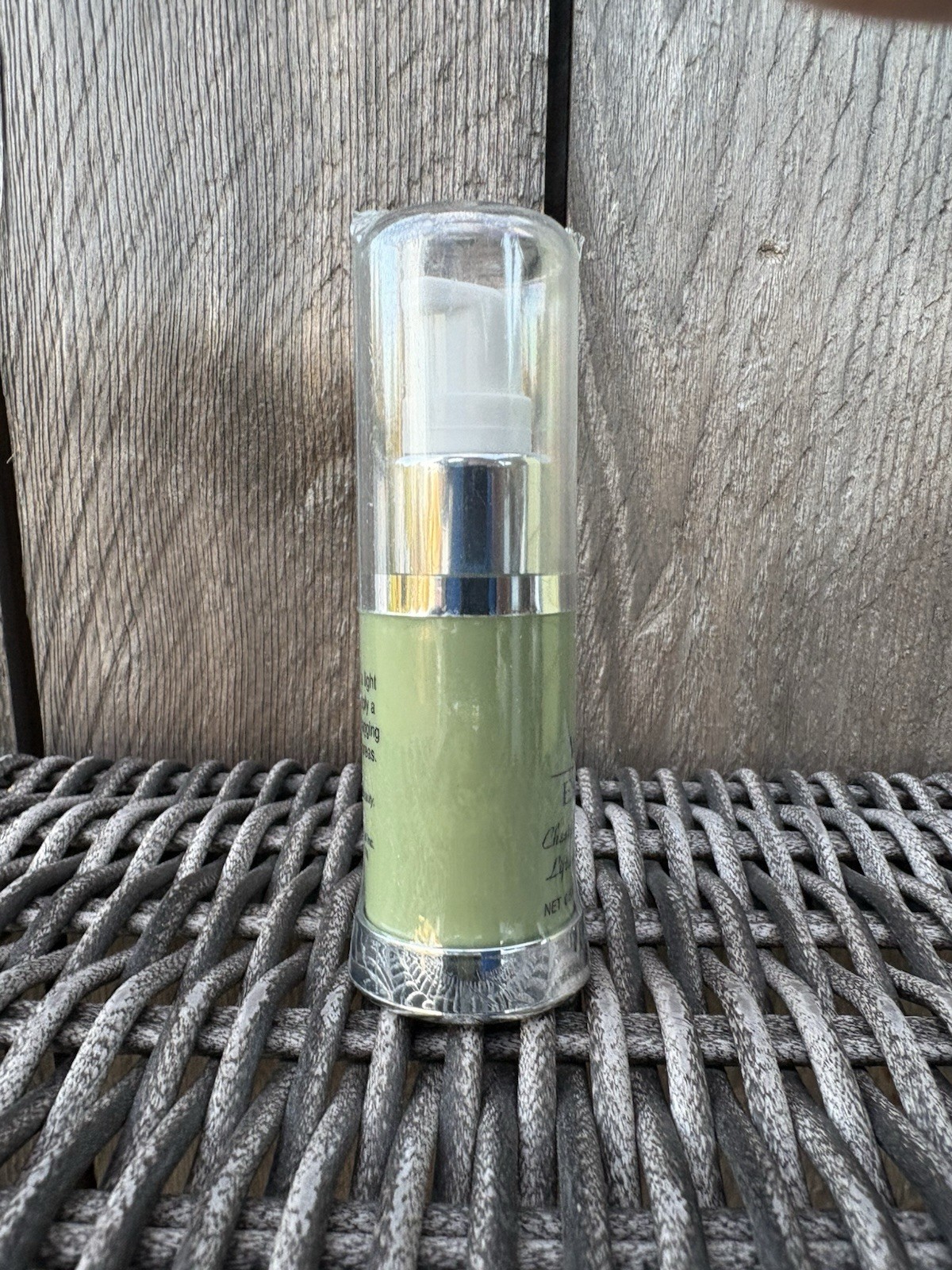 New Sealed Wei East Chestnut Instant Lifting Serum Green 0.5 fl oz / 14 ml