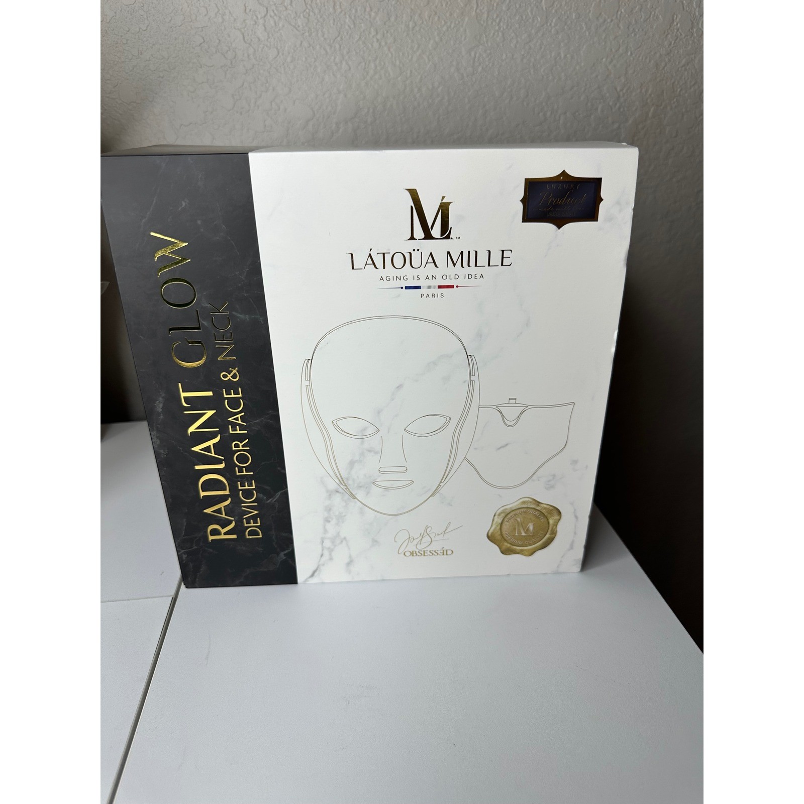 Latoua Mille Radiant Glow LED Face Neck Mask Gold New 7 Color Light Therapy EMS