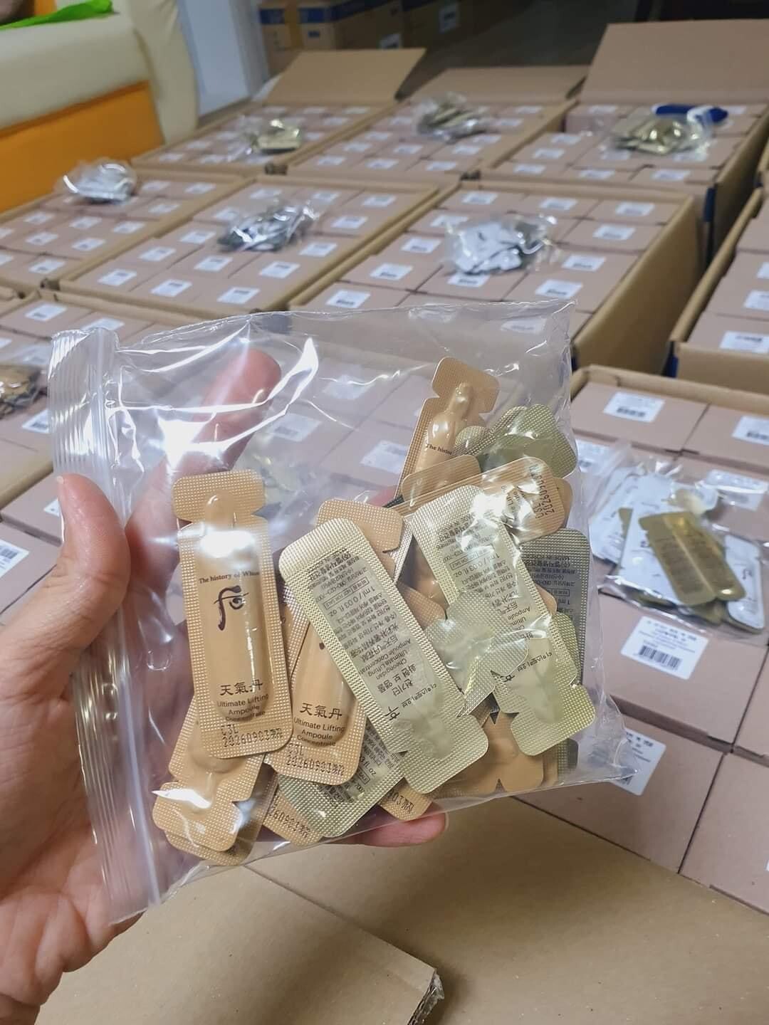 The History of Whoo Ultimate Lifting Ampoule Concentrate 1ml x 30pcs
