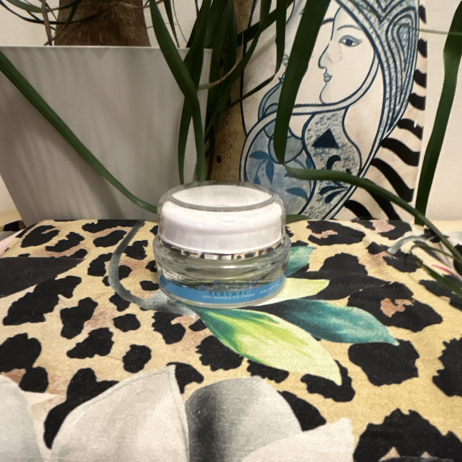 Suisse Renewal Anti Wrinkle Eye Cream New Sealed Jar 15ml / .5 oz Free Shipping