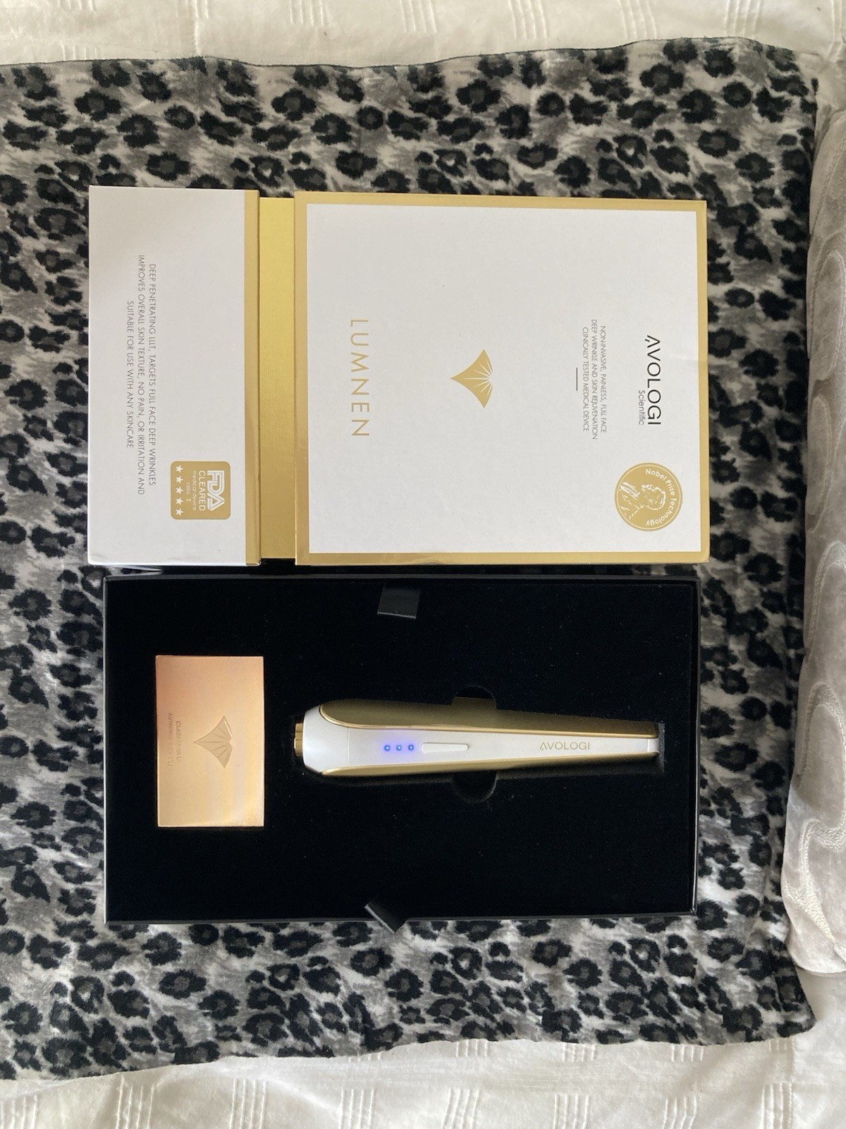 Avoligi LUMNEN Laser Skin Rejuvenation Wrinkle Therapy Device for Face Neck
