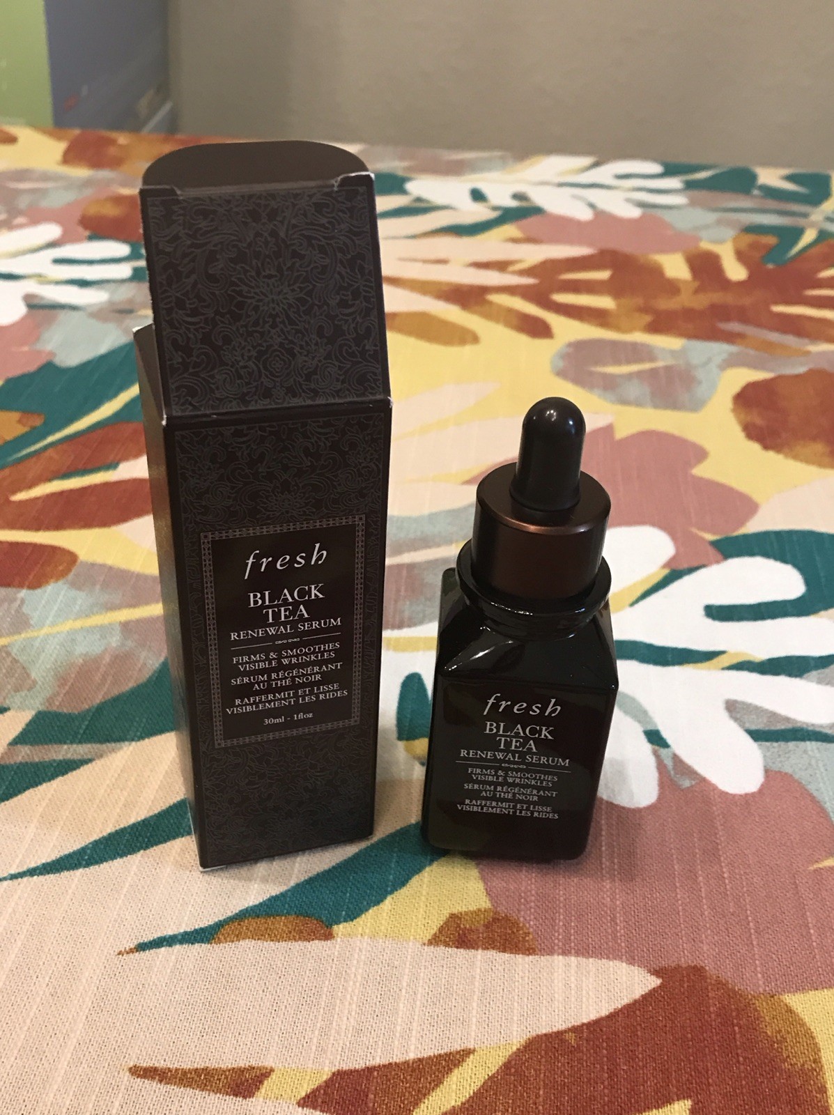 🎈FRESH BLACK TEA RENEWAL SERUM( 1 Oz ) Authentic New