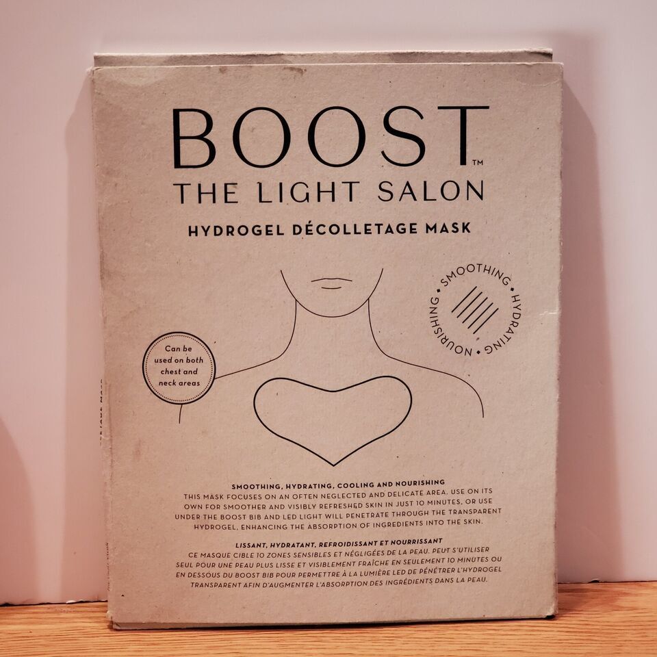 The Light Salon Hydrogel Décolletage Mask 3 × .4oz Boxed