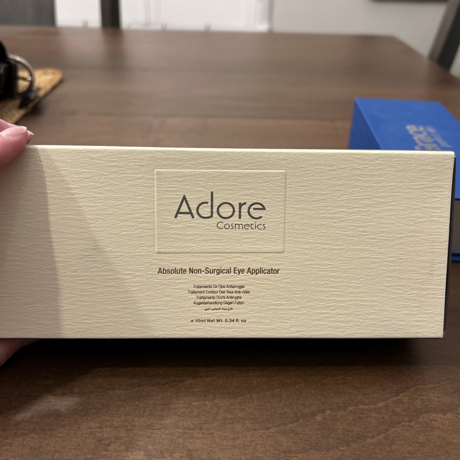 Adore Non-Surgical Eye Applicator