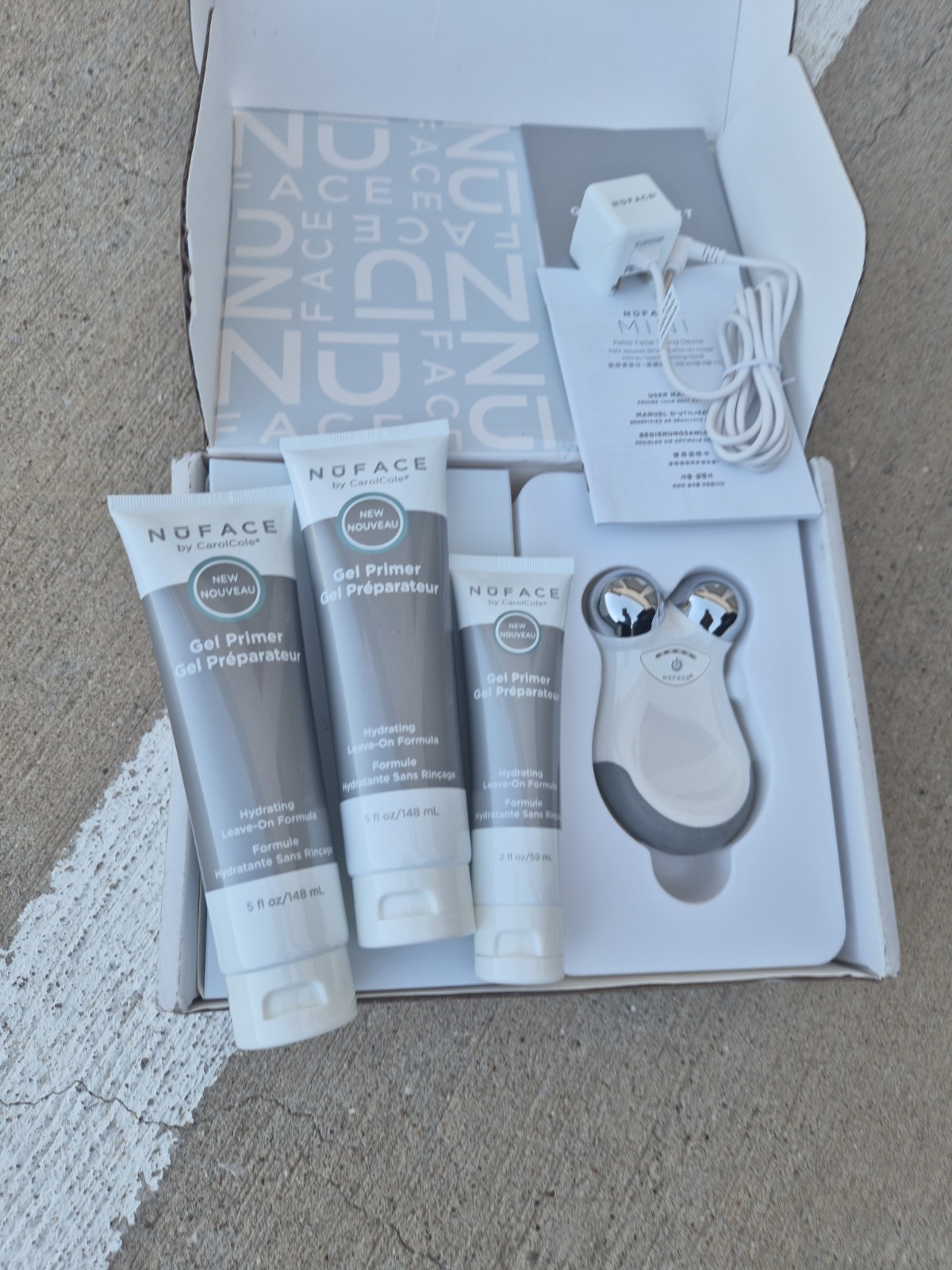 NEW NuFACE Mini Facial Toning Device + 3 Tubes of Gel Primer & Charging Adapter