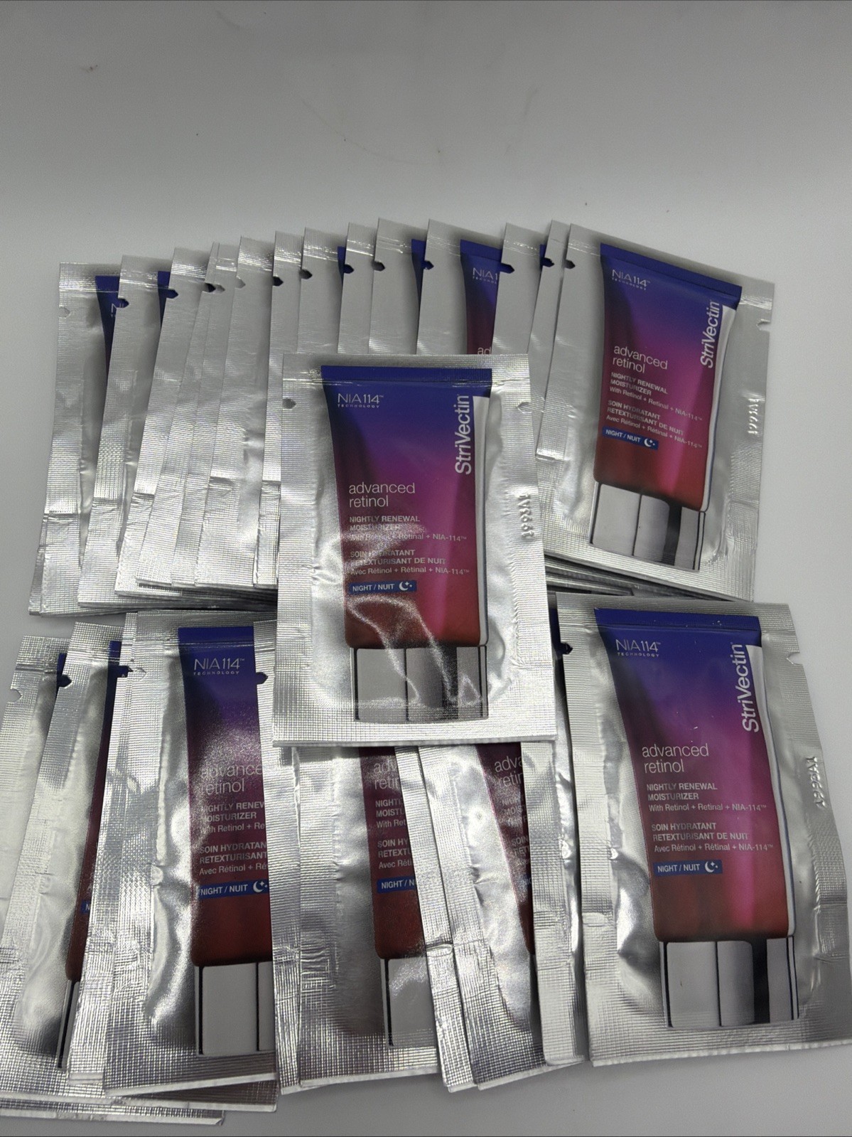 StriVectin Advanced Retinol Nightly Renewal Moisturizer – 25 Samples (1 ml each)