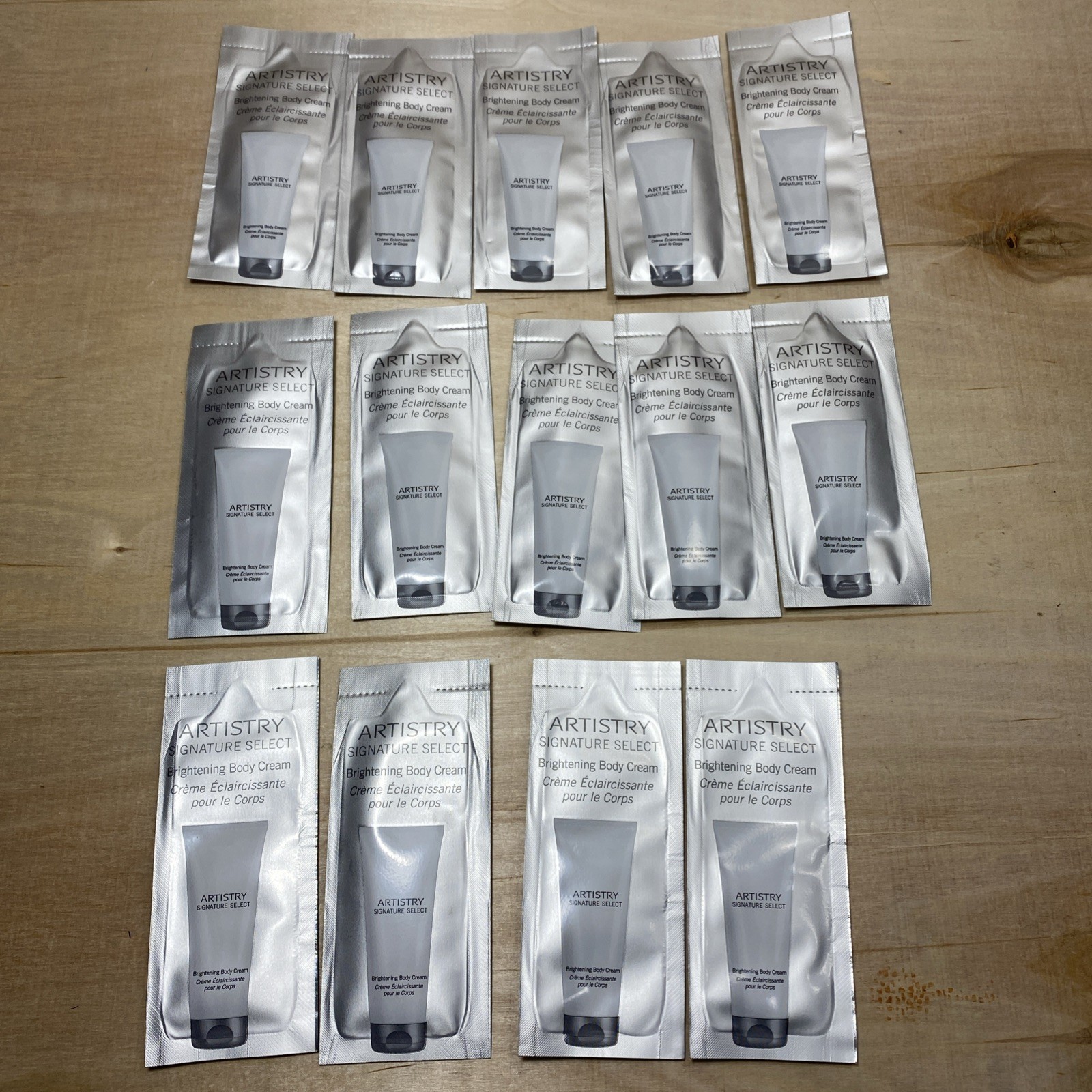Lot 14 Artistry Signature Select Brightening Body Lotion Sample