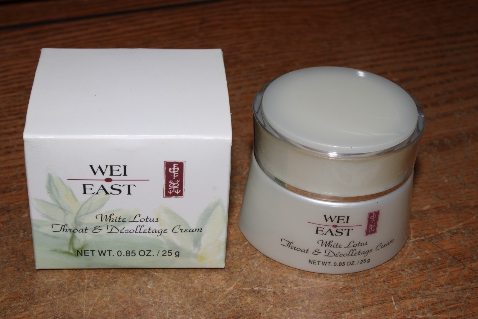 SEALED NEW IN BOX🌿Wei East White Lotus Throat Decolletage Neck Cream .85oz/25g