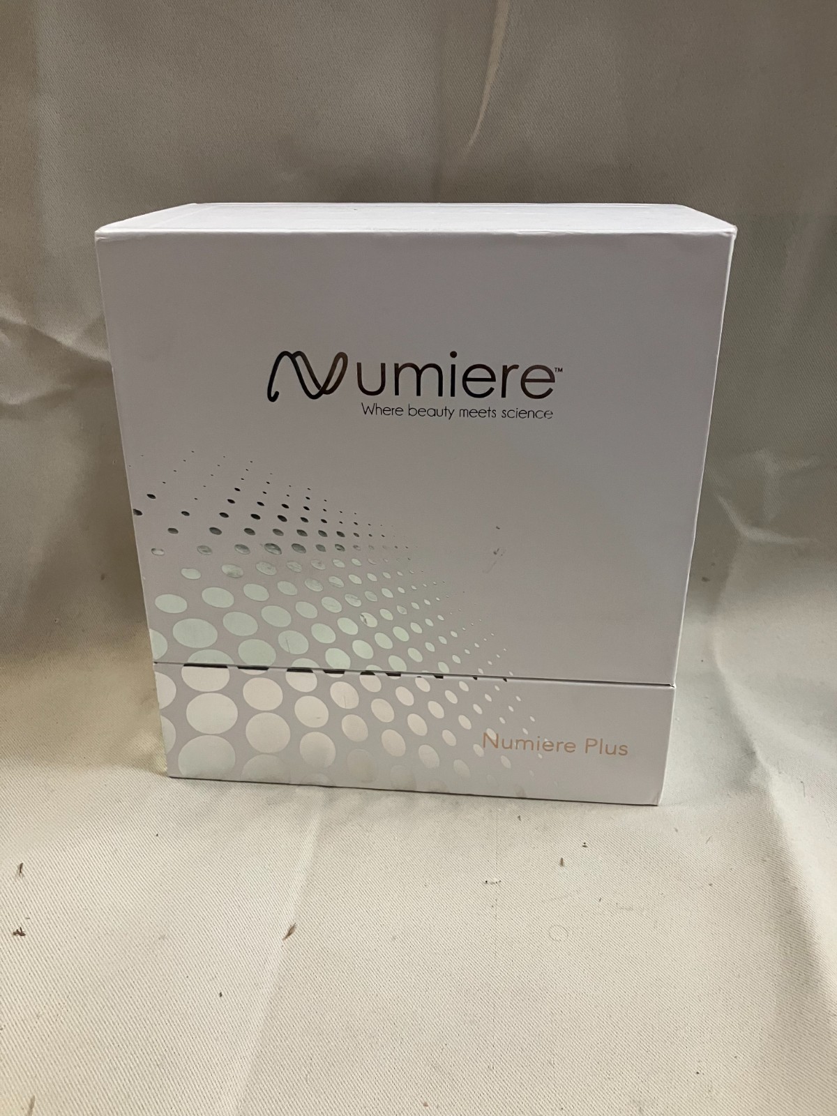NUMIERE PLUS Microcurrent And LED Wrinkle Reducing Device With Gel