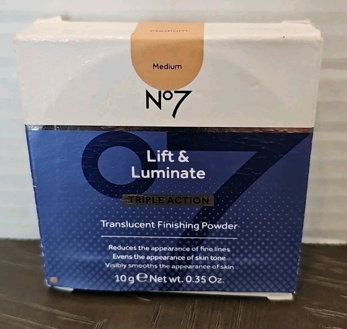 No7 Lift and Luminate Triple Action Translucent finishing powder