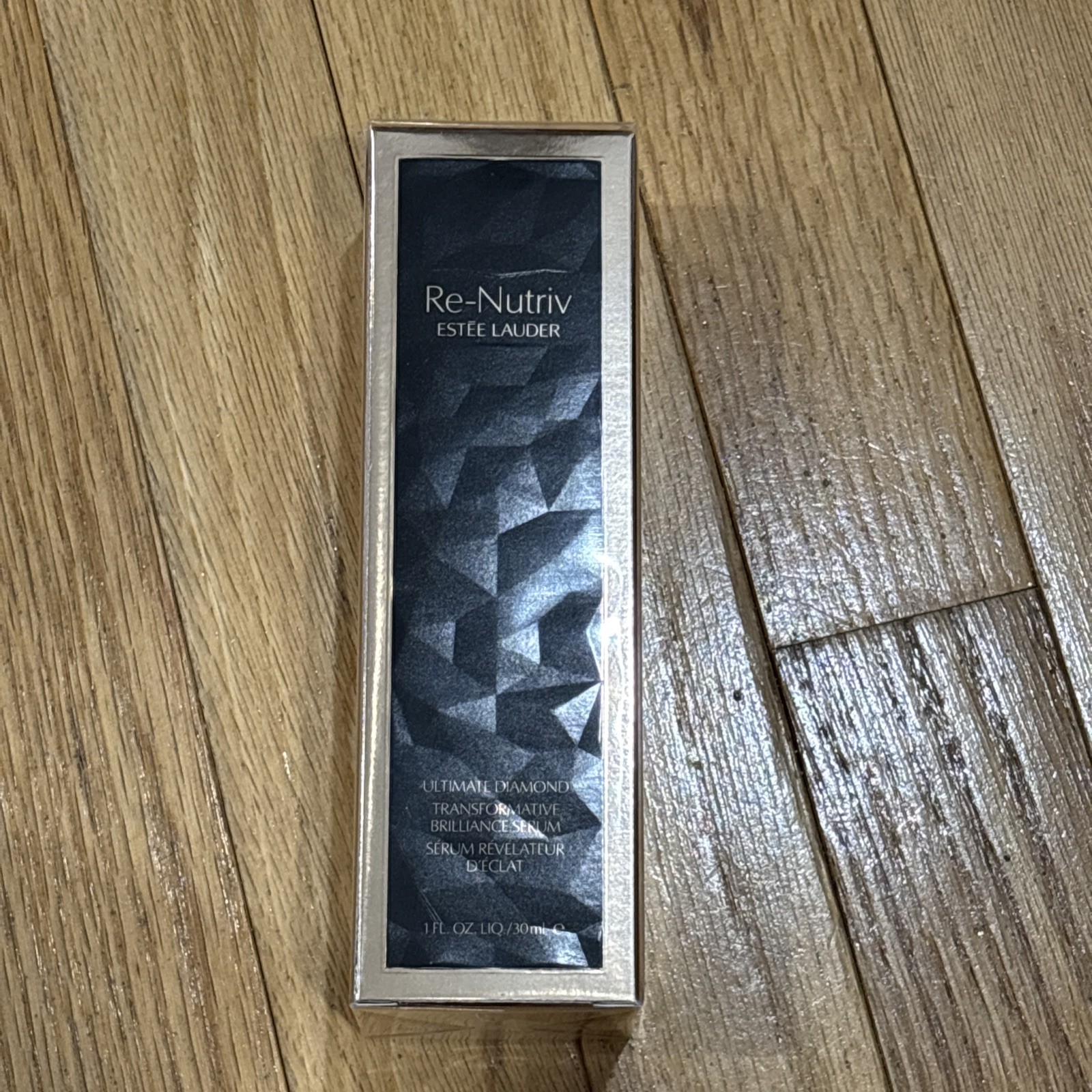Estee Lauder Re-Nutriv Ultimate Diamond Transformative Brilliance Serum 1oz Free