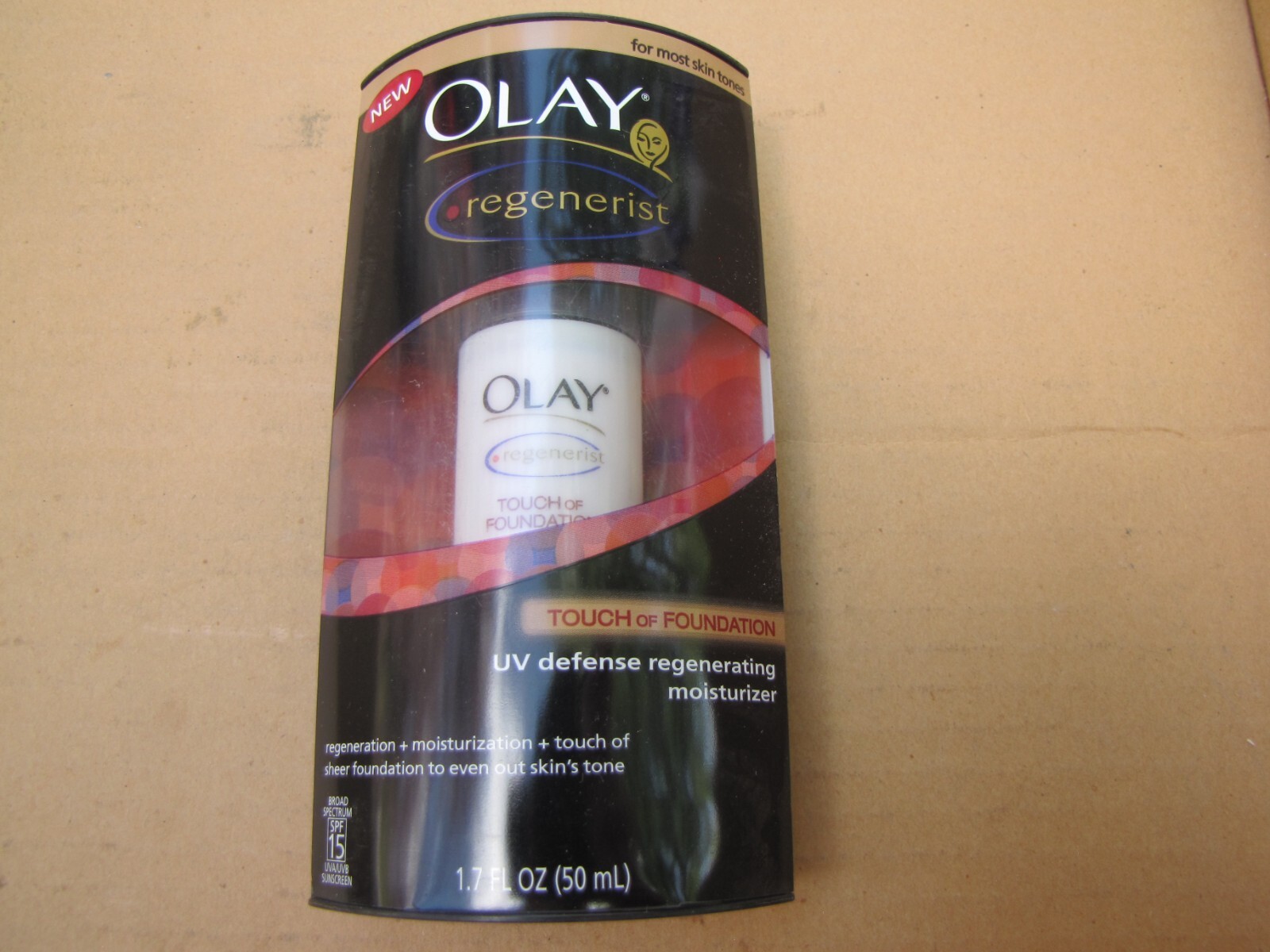 OLAY TOUCH OF FOUNDATION UV DEFENSE REGENERATING MOISTURIZER 1.7 OZ RARE HTF